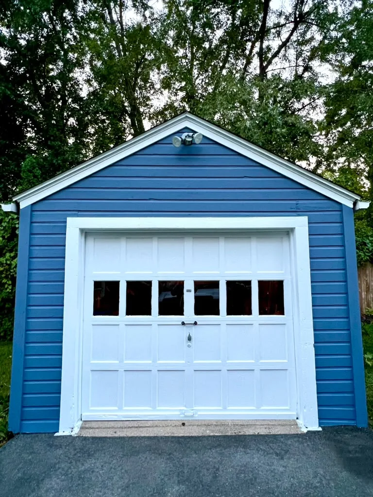 Garage finish detail